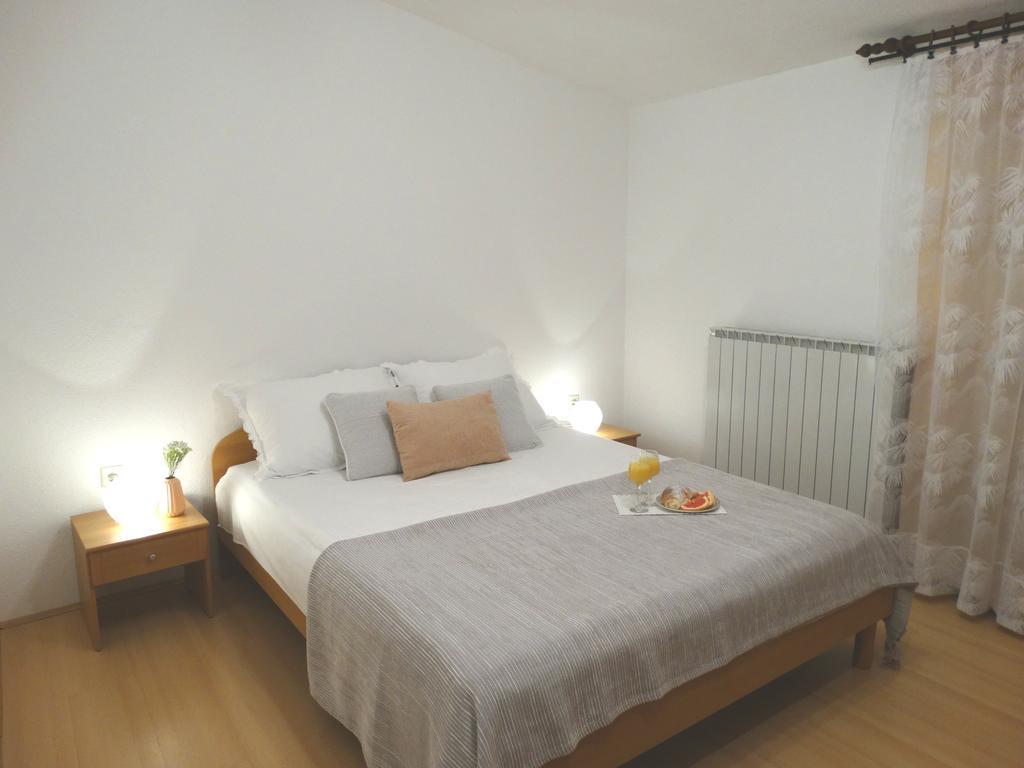 Marina Apartments Kaštela Kültér fotó